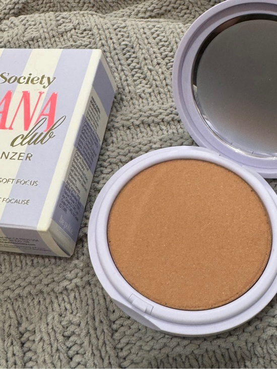 Polite Society Other - Polite Society Cabana Club Blurring Bronzer in ‘French Riviera’